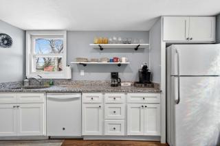Relaxing & spacious home near Shelby Park District - 1