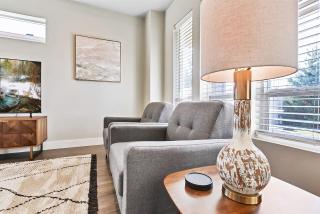 Top Rated - Spotless - Prime Central Location - by The Village At Meridian - 2