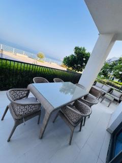 3 bedrooms ground floor Oscar Apartment in Address Beach Resort Fujairah - 1