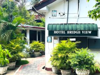 Hotel Bridge View - 9