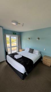 The Grand Hotel & Bar - Akaroa - 6