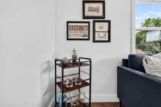 Iconic urban Bourbon Trail suite with EV charger - 1