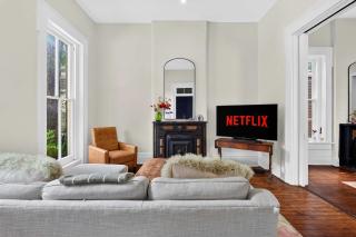 Relaxing home w poker lounge & spacious backyard - 6
