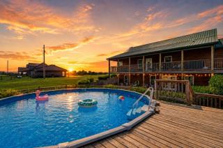 Ultimate Bardstown Oasis W Pool Tub Game Lounge - 0