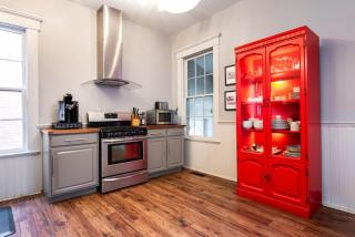 Spacious Bourbon Trail retreat near Downtown Lou - 9