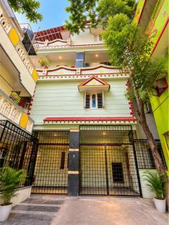 Balcony Bliss Cozy 2BHK Stay in Bangalore East - 6