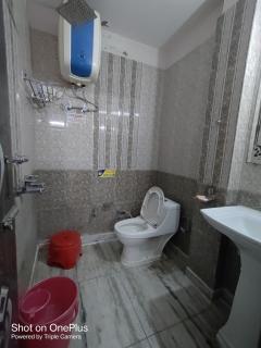 Hotel Golden Crown - 2