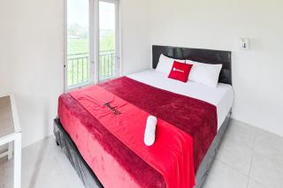 RedDoorz near Juwata Airport 4 Tarakan - 0