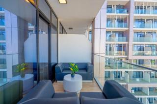 Luxury 1BR | Near ADGM & Cleveland Clinic - 1