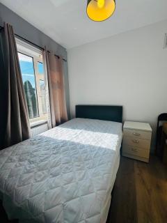 Bassett House, 5BR, 2 Free Parking - 1