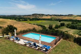 Podere I Sorbi, Spacious Tuscan Villa in Lajatico, Near Pisa & Volterra - 6