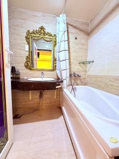Crowne Hotel Ben Thanh - 6
