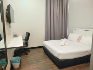 Swing & Pillows By iBILIK KOTA KEMUNING - 3