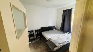 Bright Pankow Apartment with Balcony - 2