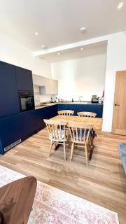 Bath House Holiday Apartments No3 - with Balcony - 7