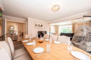 The Willow House 4BR • Garden • Parking for 2 - Pass the Keys - 0
