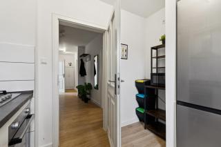 Nalia Homes - Balcony with no view, private parking - 3