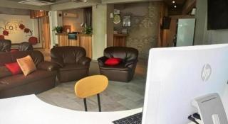 Riverine Garden Hotel - 8