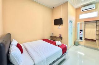 RedDoorz Syariah near PSC Madiun - 4