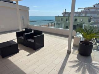 Studios Beachfront in Pesaro-Marken 55364 - 4