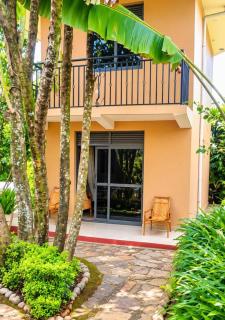 Montane Safaris Hotel - 6