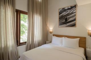 Treetop 2 - Scenic Bingin villa w master loft & sunrise views - 4