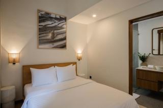 Treetop 2 - Scenic Bingin villa w master loft & sunrise views - 3