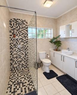 Hunters Rest Guest House - 1