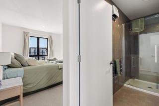 Central Stay 5 Min Walk to Te Pae FREE car Parking - 7
