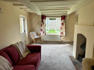 Walnut Cottage, Framlingham - 4