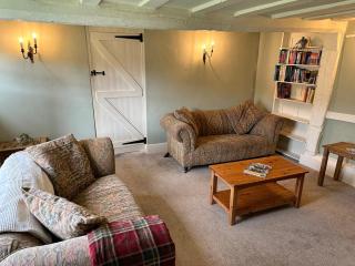 Walnut Cottage, Framlingham - 5