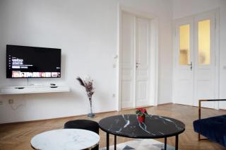 josef's home I Urban Classic Apartment I 02 - 8
