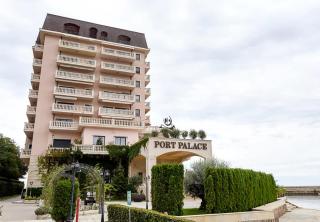 2BR Seaside Escape with Parking at Port Palace by Flat Mаnager - 7