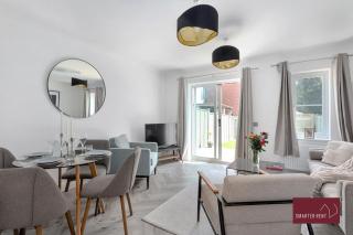 Wokingham - Three Bed House - Parking - 6