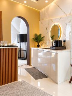 Serene Luxury Resort, Family Dome for 6 - 12 Guests - Pebble Walk Resort - 4