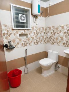 Krishna Stay Deluxe 2BHK 170m from Guruvayur temple - Guruvāyūr - 5