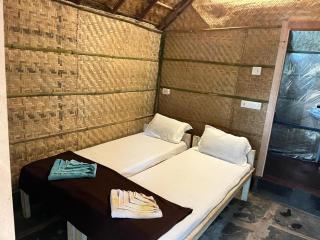 Happy Place Guest House Hampi - 3