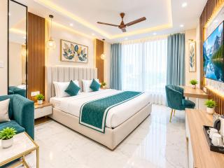 Hotel The R-Beach Ember Near Jagannath Temple # Sea Beach # Resturent # Lift and Parking - fully Air Conditioning Rooms # A Top Rated Hotel - 6