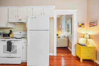Cozy Townhome in UT Austin, Walk to Campus, Football & Moody Center - 1