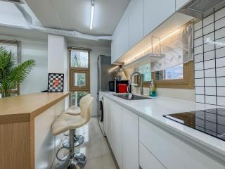 401, Atelier Seongsu Riverside Loft Cherry Blossom Road Han River airport bus - 5