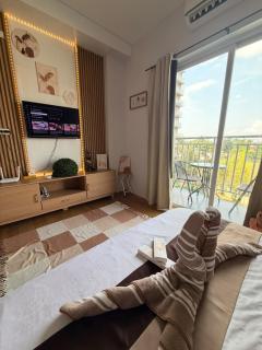 Studio unit with balcony Near Roxas night market - Dávao - 5