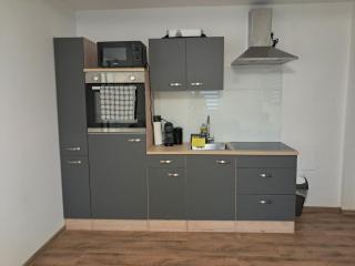 Self Check-in Apartment DLT - Free Parking - 9