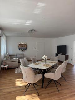 Prémium 4 szobás apartman erkéllyel, parkolóval - 6