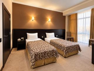 Canyon Hills Hotel - 2