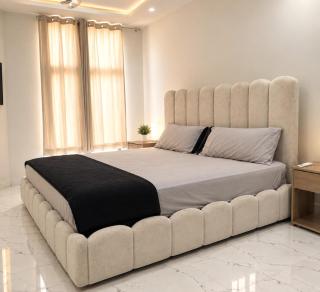 Chic Modern Apartment Unmatched Comfort - 0