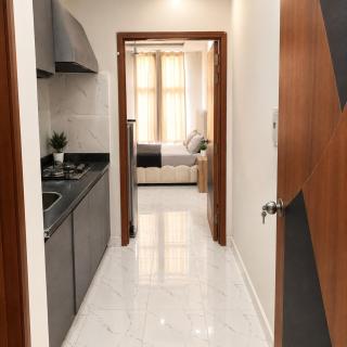 Chic Modern Apartment Unmatched Comfort - 6