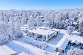 Santa's Gateway Home, Sauna By Lapland Host - 0