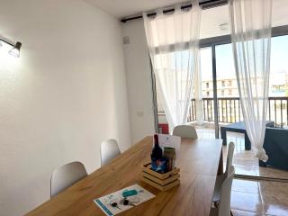 PARADISE HOLIDAYS 2 BEDROOMS APARTMENT & SEA VIEW, Los Cristianos, Tenerife - 3