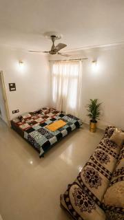 Krishna Apartment Homestay - Entire 3BHK flat - full ac - Varanasi - 8