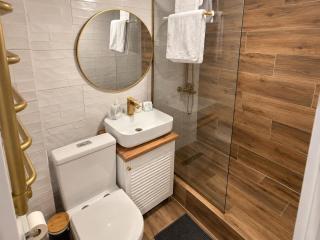 Two-bedroom apartment near KBTU and Almaty Square - 1